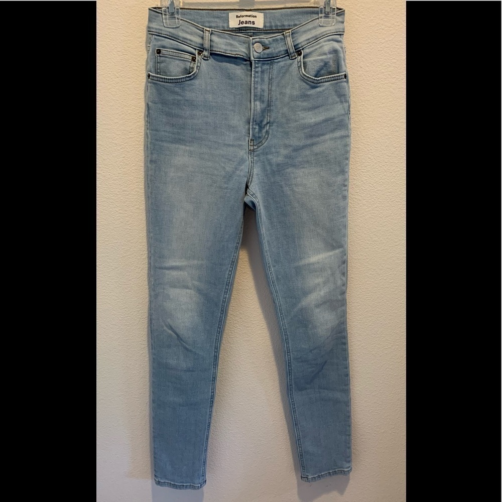 Reformation Light Wash High Rise str Leg. Size 26.โโโโโโโโโโโโโโโโโโโโโโโ